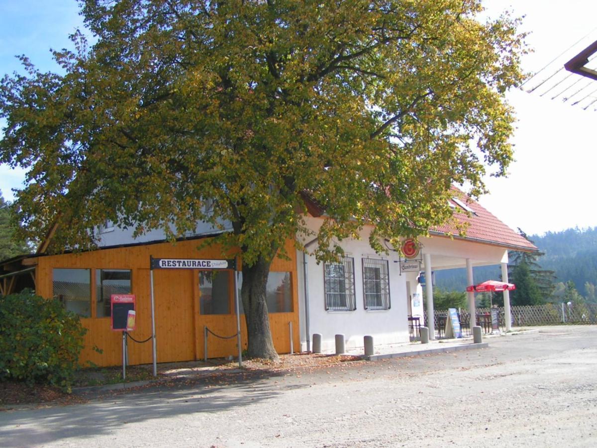 Penzion Pristav Lipno nad Vltavou Zewnętrze zdjęcie